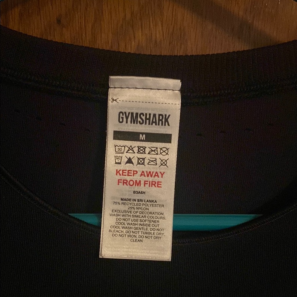 Gymshark Black Crop Long Sleeve Top with Drawstring Hemline Woman Medium - Picture 2 of 6